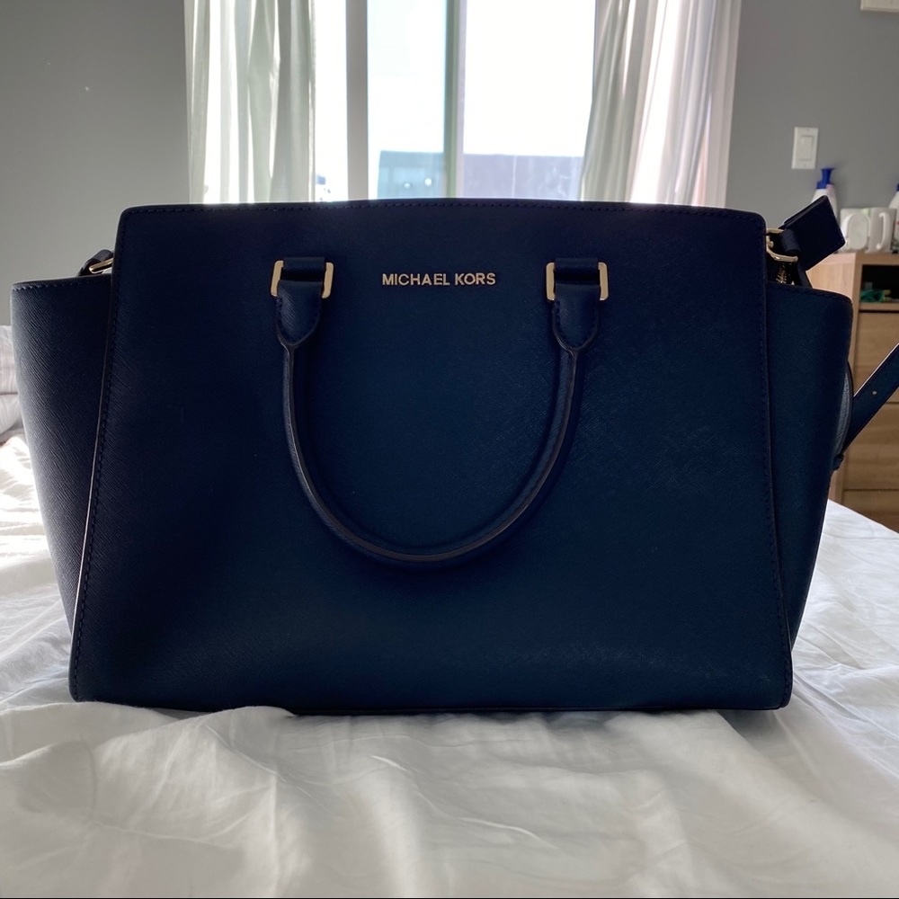 MICHAEL KORS SELMA BAG